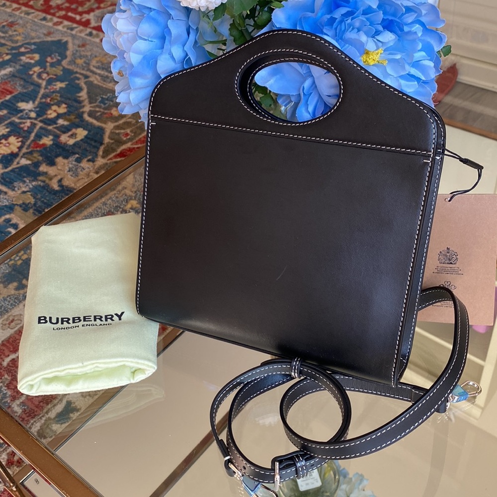 Authentic Burberry bag - Picture 11 of 17